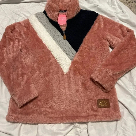 Simply Southern pullover - Picture 1 of 3